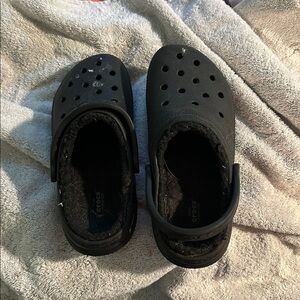CROCS Black Fleece-Lined Clogs